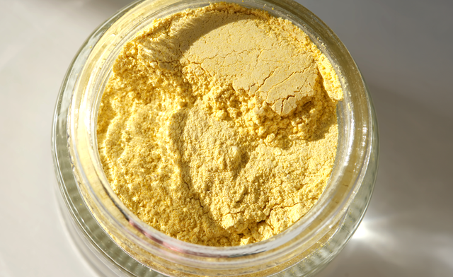 Vitamin K2 (as menaquinone MK-7)